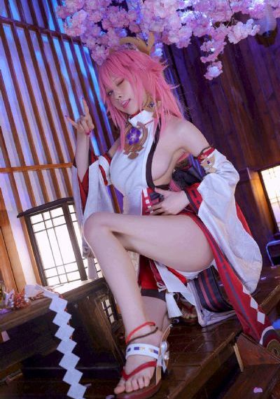 动车女服务员艳遇bd