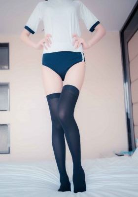年轻秘书